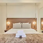 Luxurious Ac Beaubourg Le Marais 파리