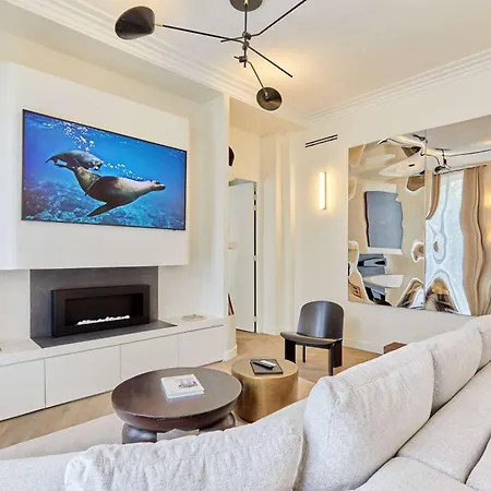 Lägenhet Luxurious Ac Beaubourg Le Marais *