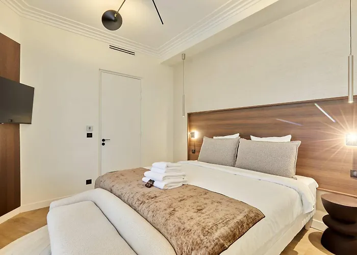 Apartment Luxurious Ac Beaubourg Le Marais *